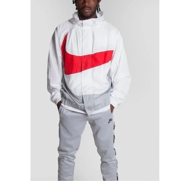 Nike Sportswear Swoosh Jacket - Picture 2 of 8